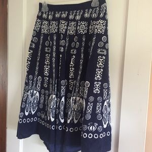 Adorable blue and white boho printed skirt